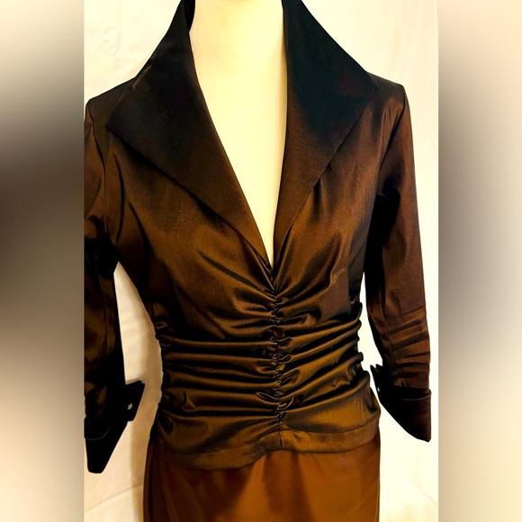Tadashi Shoji brown gown with metallic sheen | size 4 - Picture 5 of 15